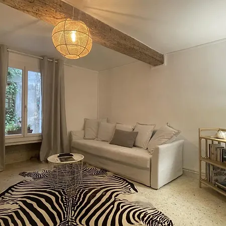 Spacious House In For 8 People