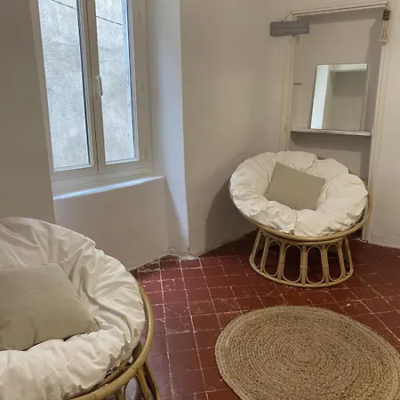 Spacious House In For 8 People Сasa de vacaciones